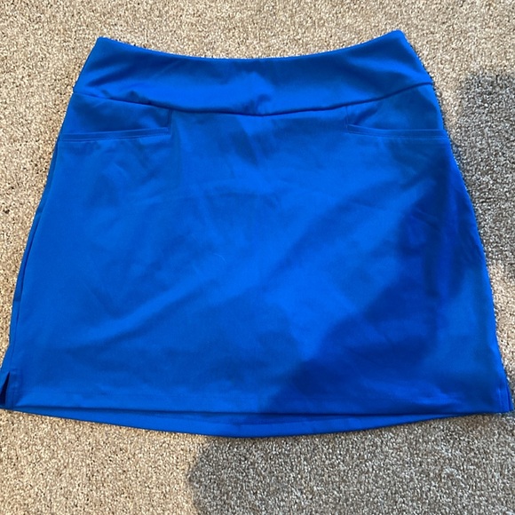 Golf Skirts - W - Picture 2 of 4